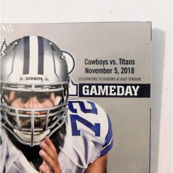 Dallas Cowboys Star Gameday Program Travis Frederick Titans 11/5/18 Sealed - Picture 2 of 3